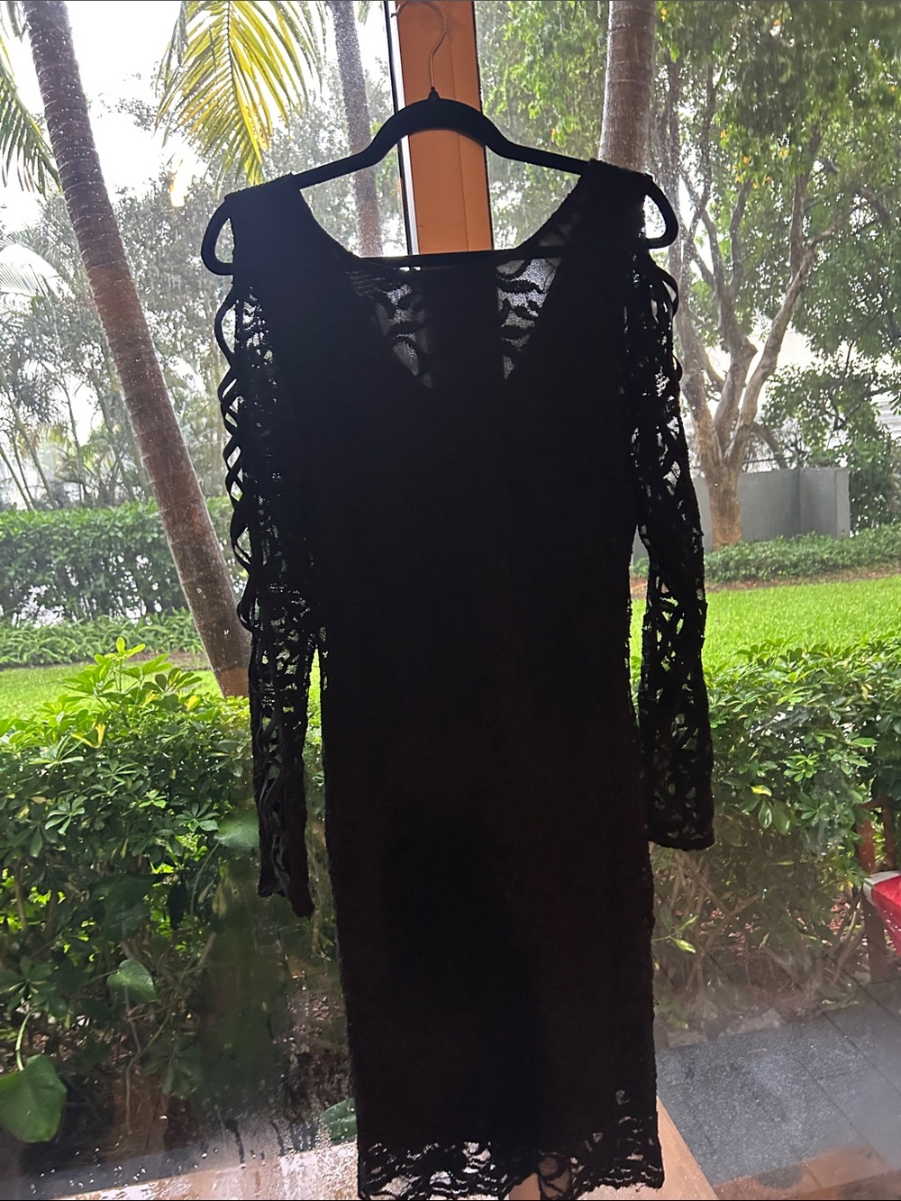 ALLOY Black Lace Long-Sleeve Cutout Dress